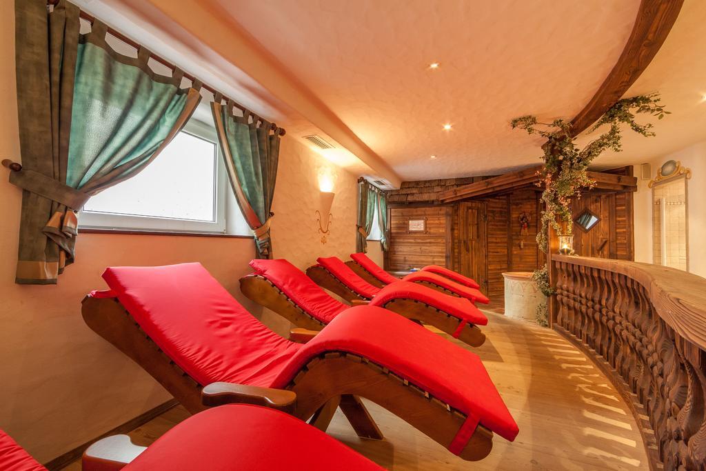 Hotel Tolderhof San Candido Esterno foto