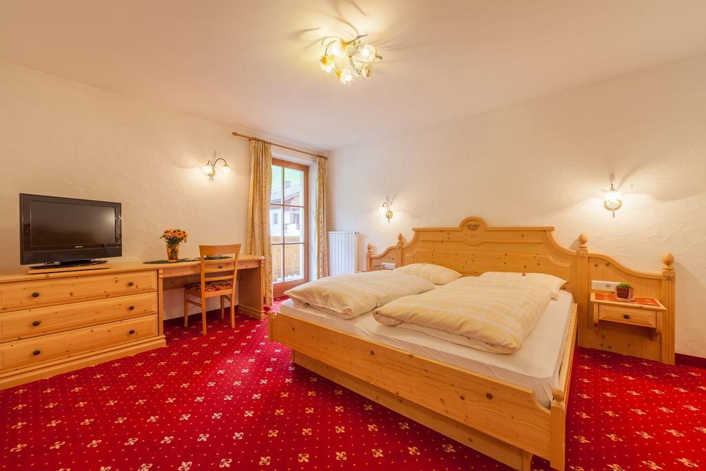 Hotel Tolderhof San Candido Esterno foto