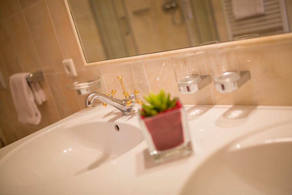Hotel Tolderhof San Candido Esterno foto