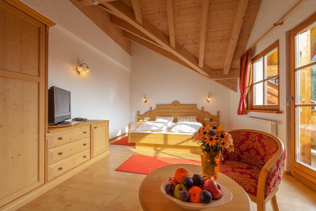Hotel Tolderhof San Candido Esterno foto